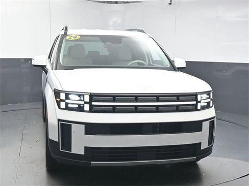 Used 2024 Hyundai Santa Fe SEL image 3