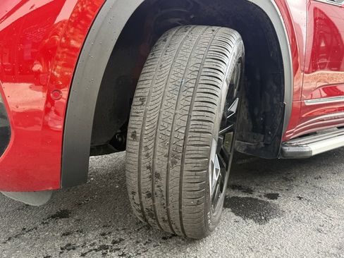 Used 2023 Volkswagen Atlas SEL Premium image 34