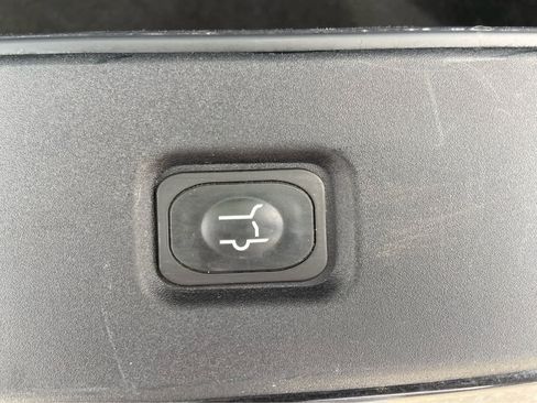 Used 2025 Ford Expedition Platinum AWD/4WD image 11
