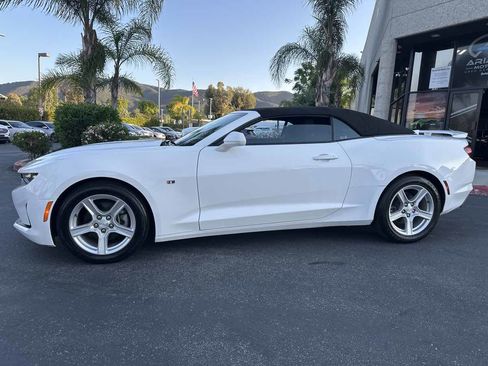 Used 2020 Chevrolet Camaro LT image 9