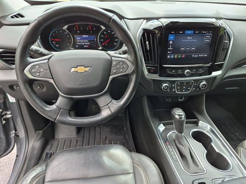 Used 2020 Chevrolet Traverse LT w/ LT Premium Package AWD/4WD image 14