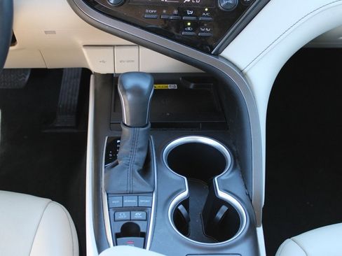 Used 2024 Toyota Camry XLE image 15