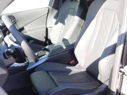 Certified 2025 BMW X3 xDrive30i w/ Convenience Package image 16