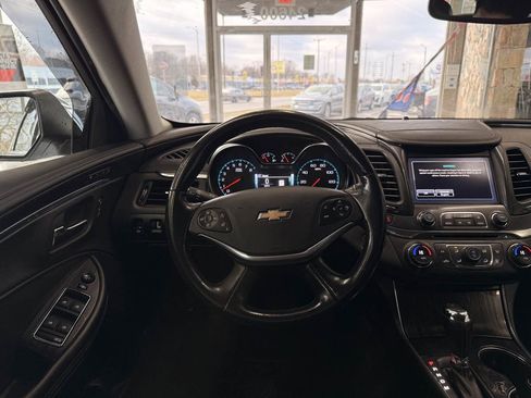 Used 2017 Chevrolet Impala Premier w/ Enhanced Convenience Package image 42