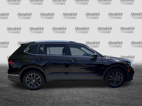 Used 2023 Volkswagen Tiguan SE AWD/4WD image 10