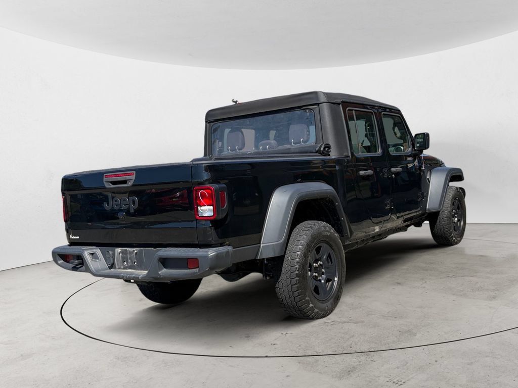 Used 2023 Jeep Gladiator Sport AWD/4WD image 3