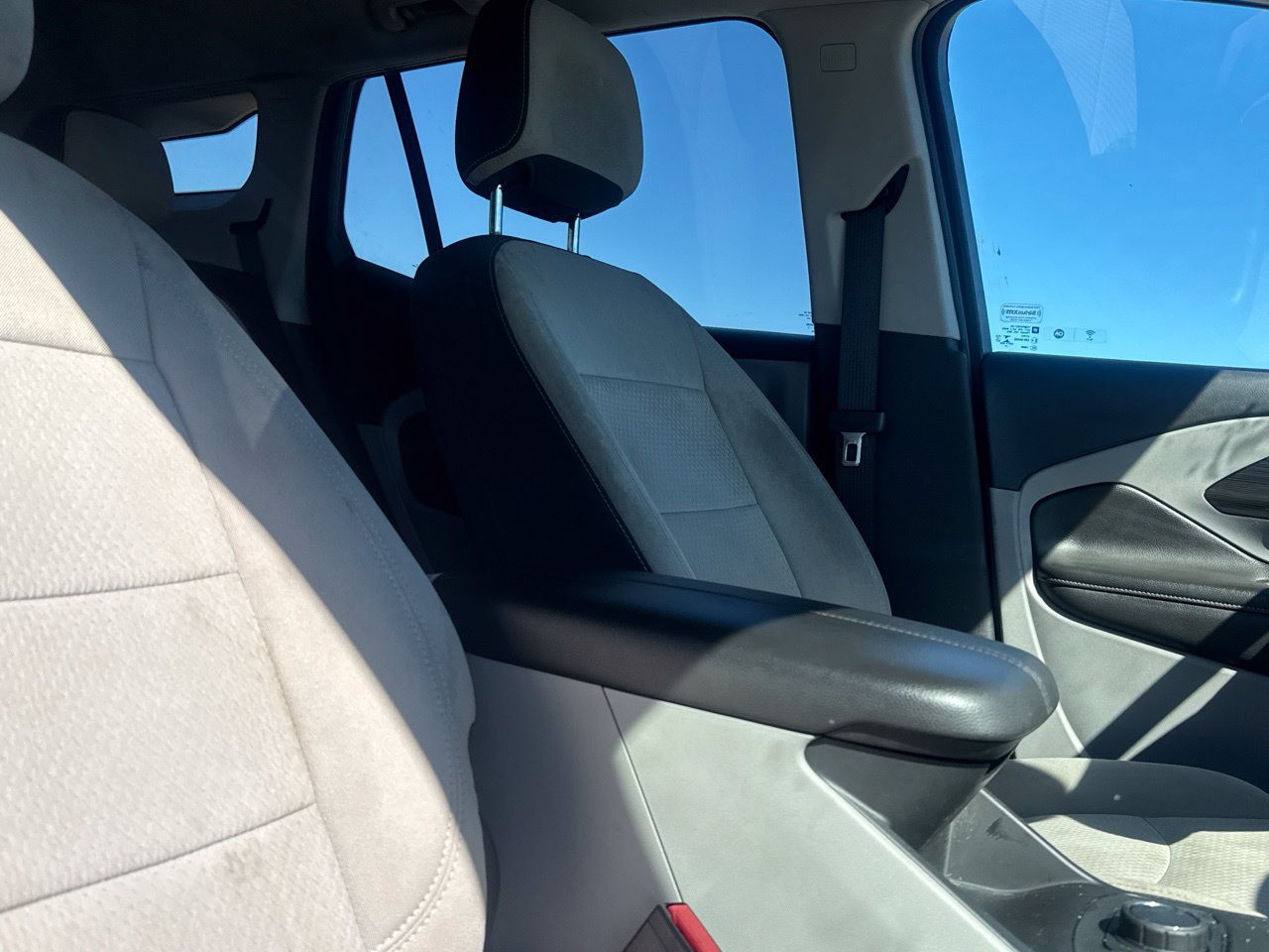 Used 2022 GMC Terrain SLE w/ Driver Convenience Package FWD image 32