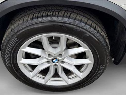 Used 2019 BMW X5 xDrive40i AWD/4WD image 9