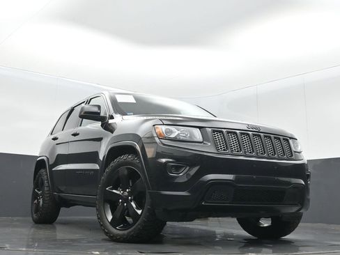 Used 2015 Jeep Grand Cherokee Altitude image 30