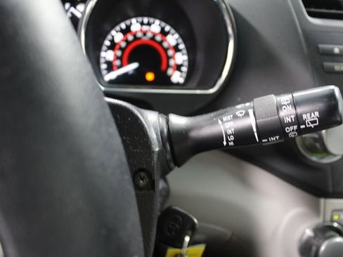 Used 2012 Toyota Highlander SE image 31