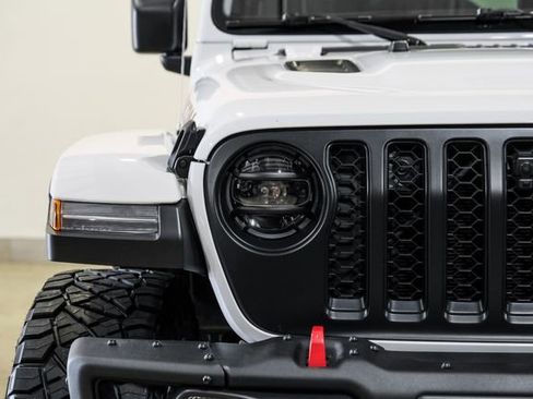 Used 2022 Jeep Wrangler Unlimited Rubicon AWD/4WD image 3