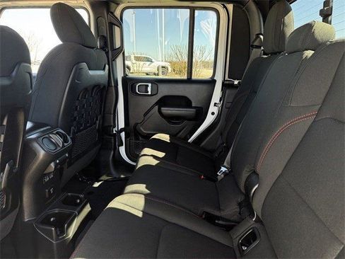 Used 2022 Jeep Gladiator Rubicon w/ Trailer Tow Package image 27
