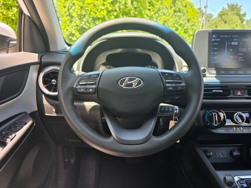 Used 2022 Hyundai Kona SE w/ Cargo Package FWD image 18