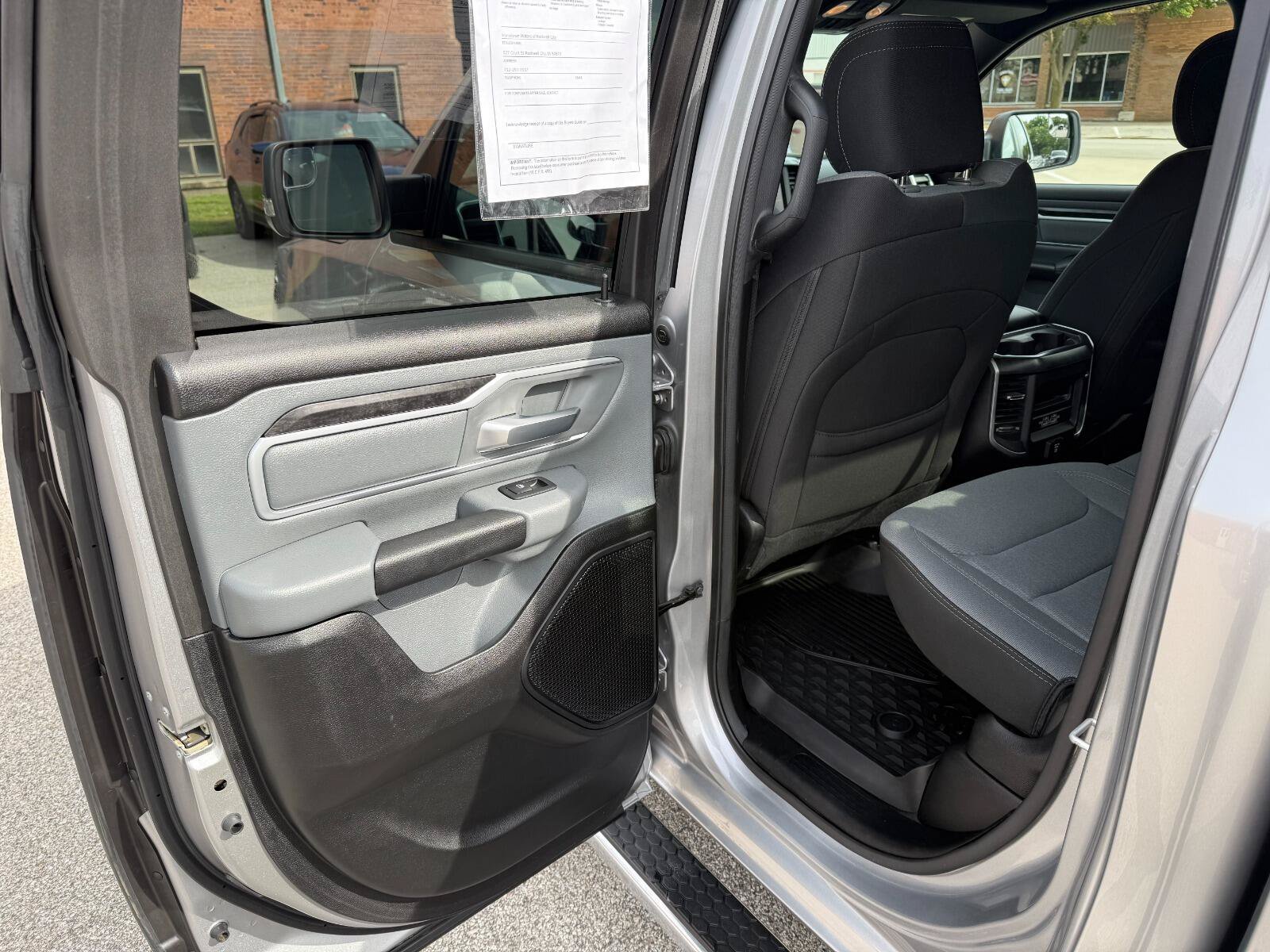 Used 2022 RAM 1500 Big Horn AWD/4WD image 13