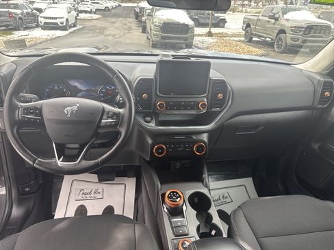 Used 2022 Ford Bronco Sport Badlands image 14