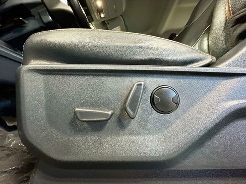 Used 2025 Ford F350 Lariat image 20