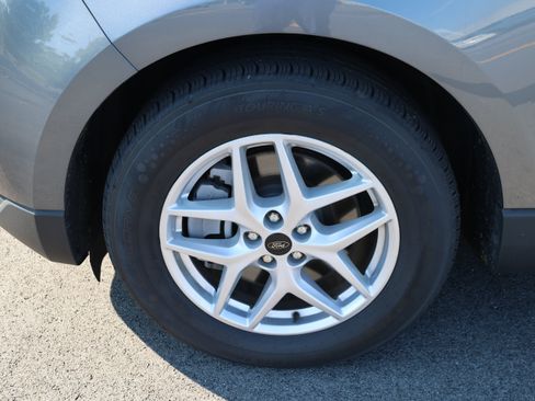 Used 2024 Ford Edge SEL AWD/4WD image 9
