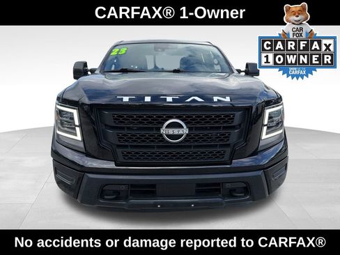 Used 2023 Nissan Titan SV w/ SV Convenience Package RWD image 2