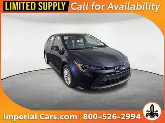 Used 2025 Toyota Corolla LE w/ LE Premium Package FWD video 1