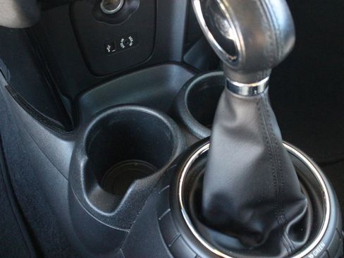 Used 2015 MINI Cooper S image 21