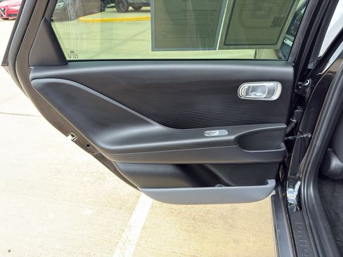 Used 2024 Hyundai Ioniq 6 SE RWD image 39