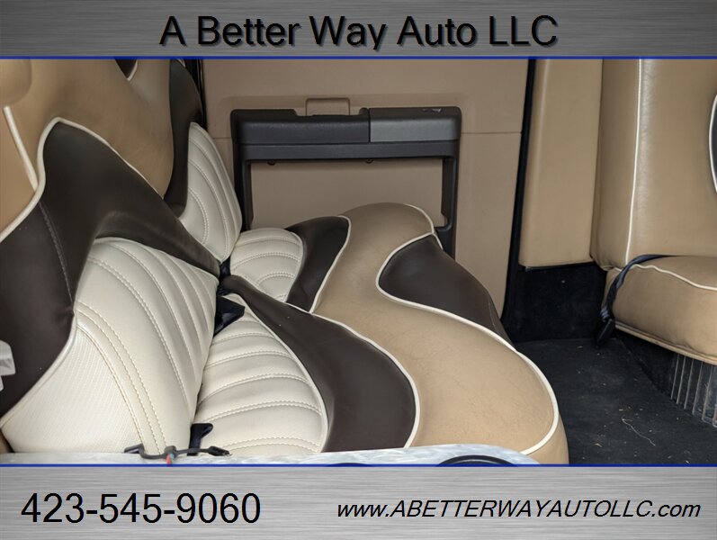 Used 2011 Ford F350 XLT w/ XLT Premium Pkg RWD image 16