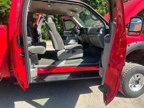 Used 2002 Ford F250 XL AWD/4WD image 15