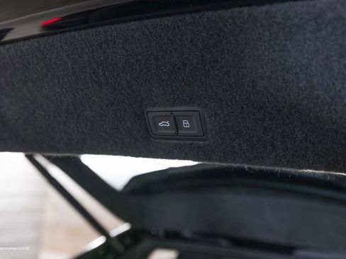 Used 2024 Lamborghini Urus S image 13