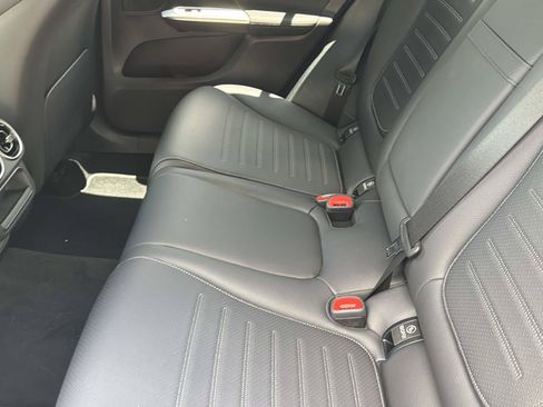Certified 2025 Mercedes-Benz GLC 300 4MATIC image 12