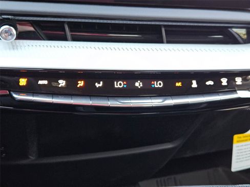 New 2026 Cadillac Optiq Sport 1 w/ LPO, Floor Liner Package AWD/4WD image 21