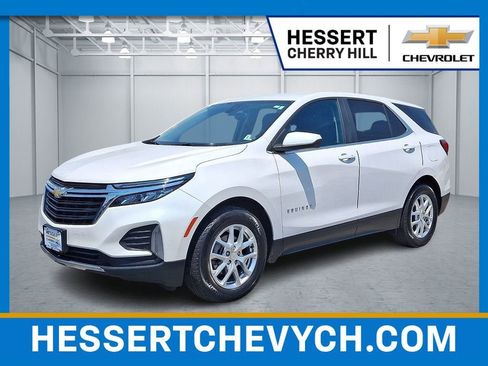 Certified 2022 Chevrolet Equinox LT FWD image 1
