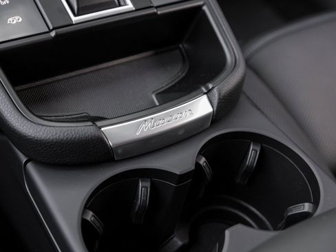 Used 2026 Porsche Macan S image 28