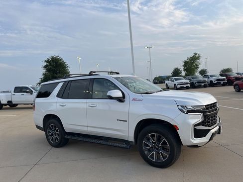 Used 2023 Chevrolet Tahoe Z71 w/ Z71 Off-Road Package AWD/4WD image 7