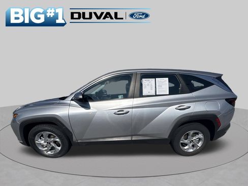 Used 2024 Hyundai Tucson SE FWD image 3