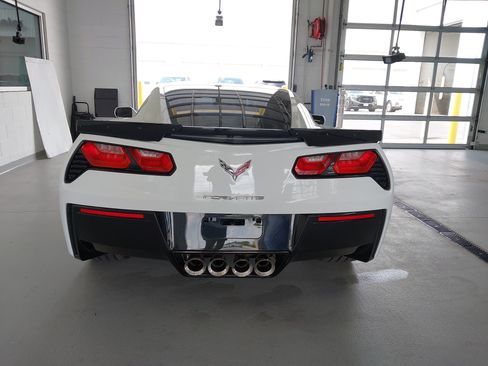 Used 2019 Chevrolet Corvette Stingray Coupe w/ Z51 1LT RWD image 33