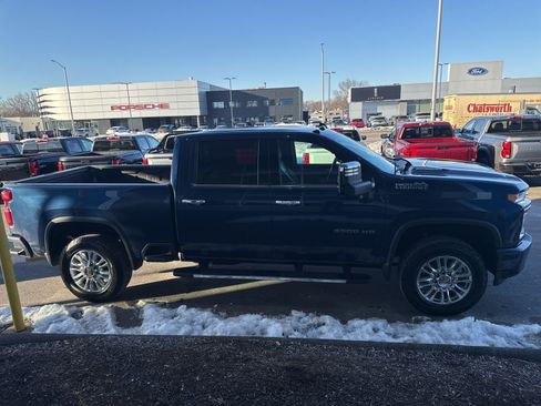 Used 2022 Chevrolet Silverado 3500 High Country AWD/4WD image 5