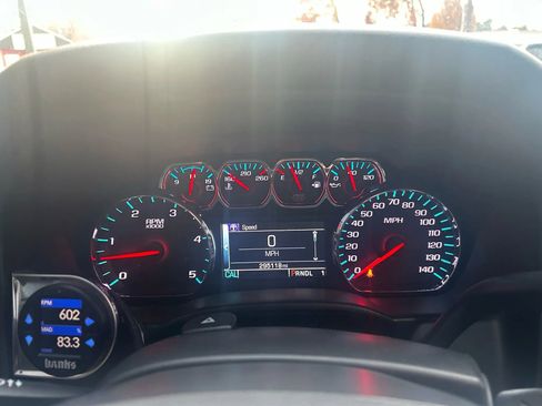 Used 2017 Chevrolet Silverado 2500 LT image 5