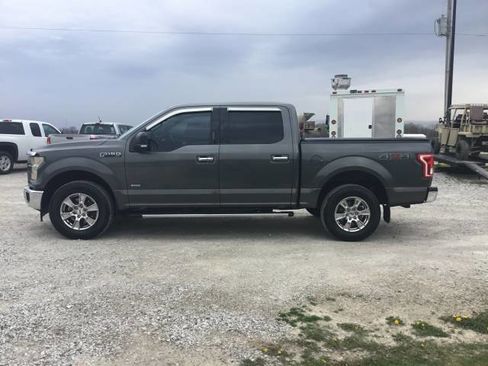 Used 2017 Ford F150 XLT w/ Equipment Group 301A Mid AWD/4WD image 6