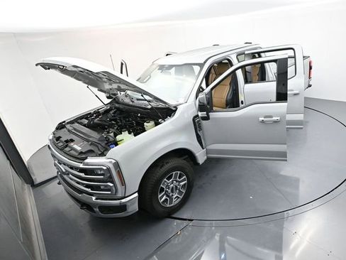 New 2026 Ford F250 Lariat RWD image 36