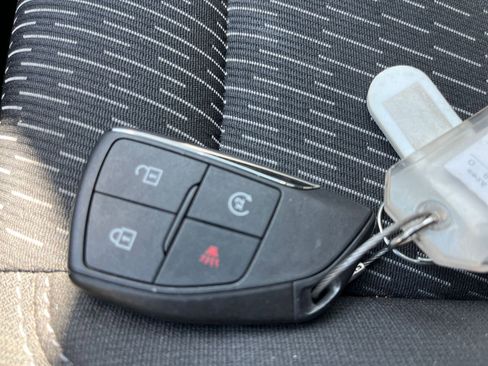 Used 2025 Chevrolet Equinox LT image 24