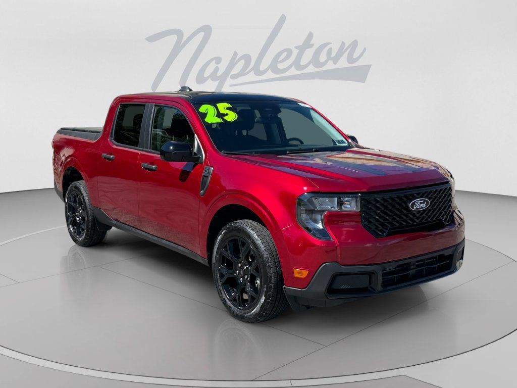 Used 2025 Ford Maverick XLT w/ XLT Luxury Package AWD/4WD image 8