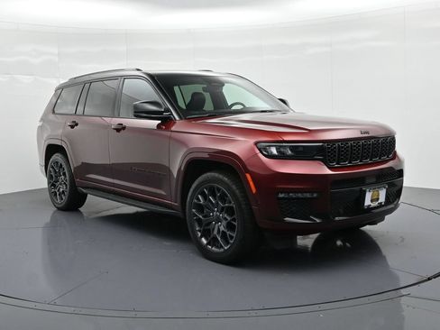 Used 2023 Jeep Grand Cherokee L Summit AWD/4WD image 4