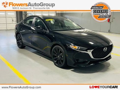 Used 2025 MAZDA MAZDA3 s FWD image 1