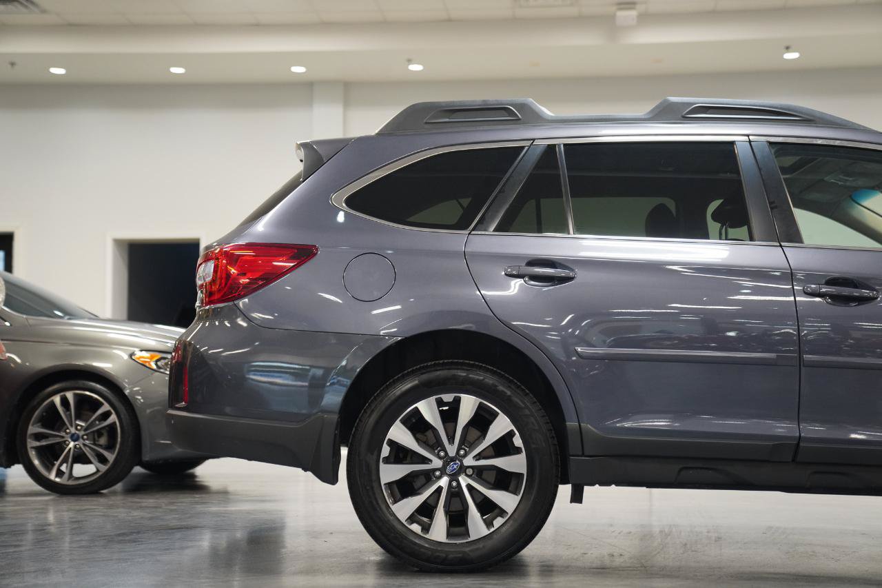 Used 2017 Subaru Outback 2.5i Limited AWD/4WD image 10