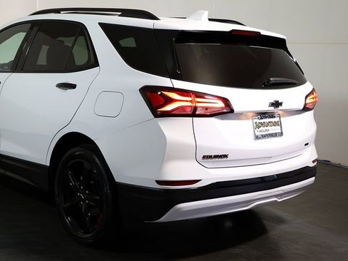 Used 2024 Chevrolet Equinox Premier AWD/4WD image 11