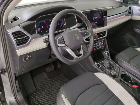 New 2025 Volkswagen Taos SEL image 2