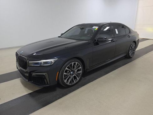 Used 2020 BMW 740i xDrive w/ M Sport Package AWD/4WD image 1