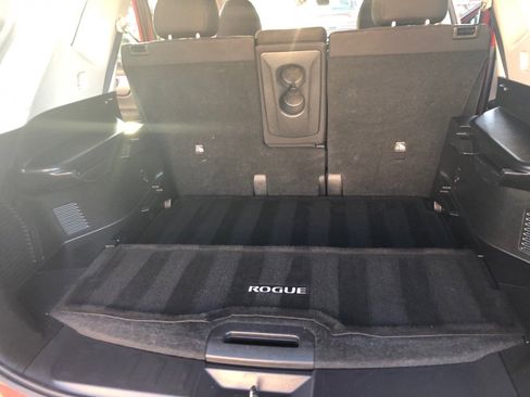 Used 2015 Nissan Rogue S image 4