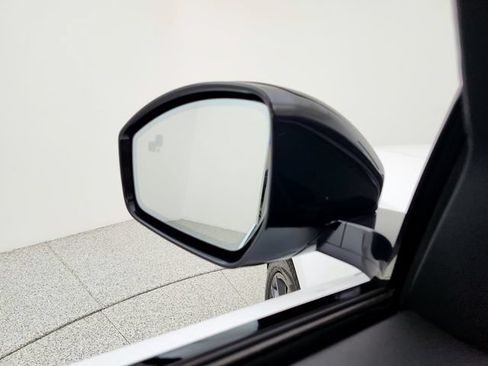 New 2026 Land Rover Range Rover Velar S AWD/4WD image 19