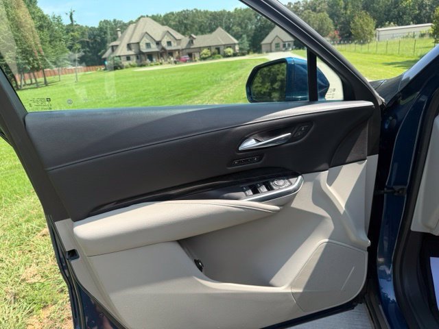 Used 2019 Cadillac XT4 Premium Luxury FWD image 10